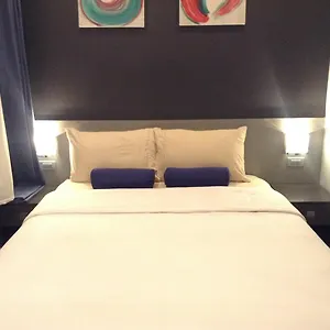 Leez 3* Manila